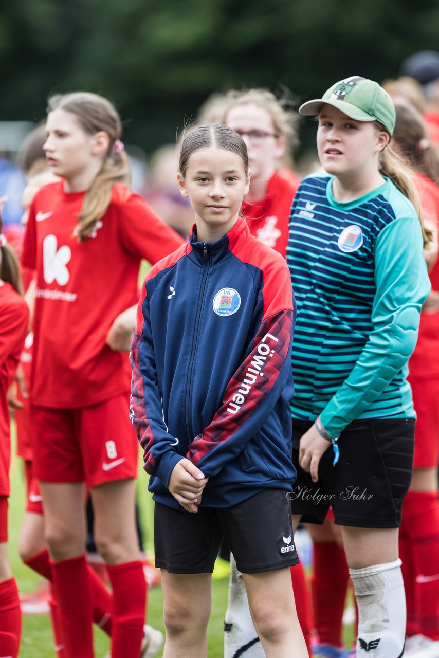 Bild 112 - Loewinnen Cup